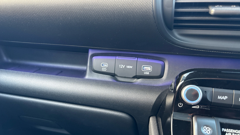 Hyundai INSTER 85kW 02 49kWh 5dr Auto Electric Hatchback